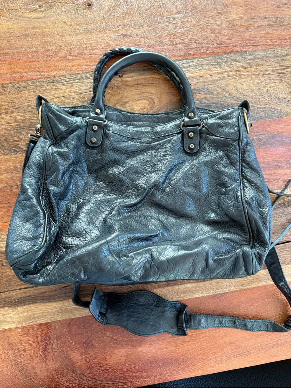 Balenciaga Black Leather Shoulder Bag with Brass Hardware - Picture 3 of 8